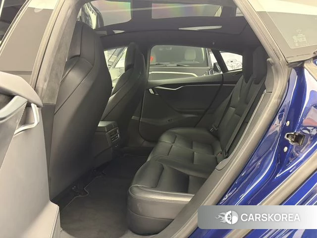 Tesla Model S id 4219948 из Китая 10