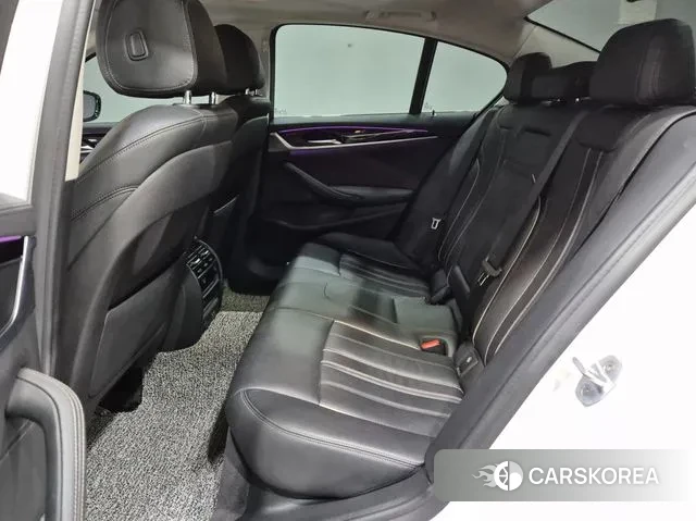 BMW 5 Series (G30) id 3339376 из Кореи 10