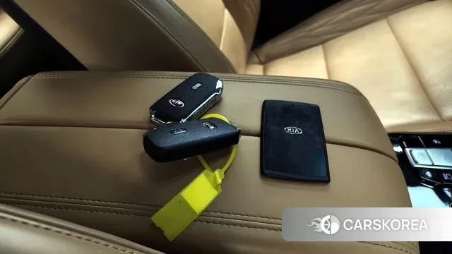 Kia K7 Premier Hybrid id 3407785 из Кореи 10