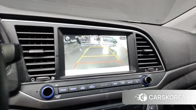 Hyundai Avante AD id 2971578 из Кореи 10