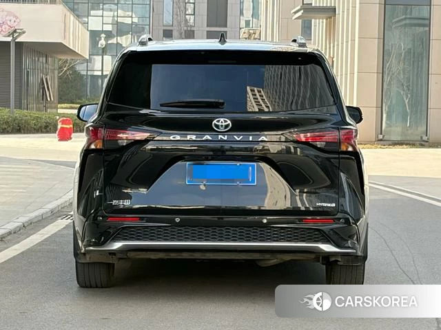 Toyota Grevia id 4272169 из Китая 10