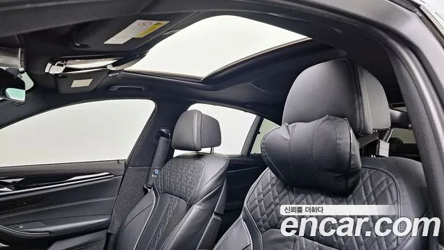 BMW 5 Series (G30) id 2687882 из Кореи 10