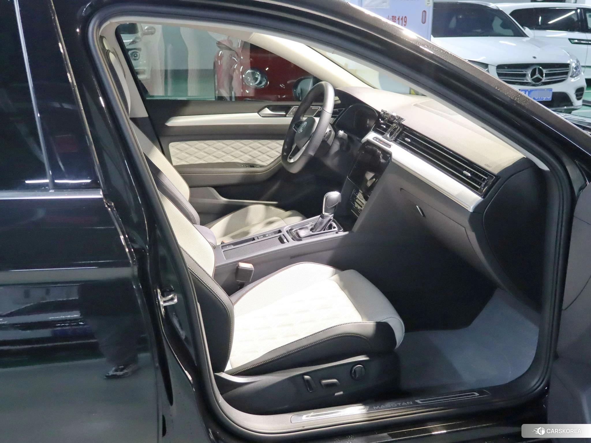 Volkswagen Magotan id 4455283 из Китая 10