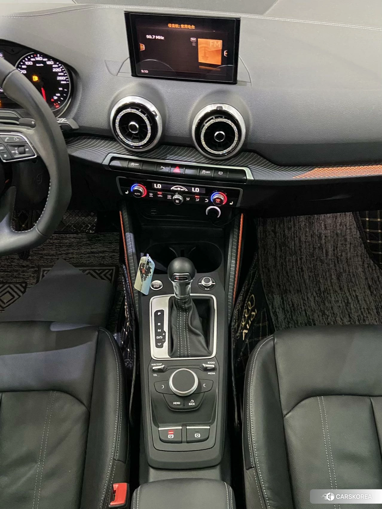 Audi Q2L id 4514743 из Китая 10