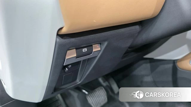 Land Rover Defender (L663) id 4870536 из Кореи 10