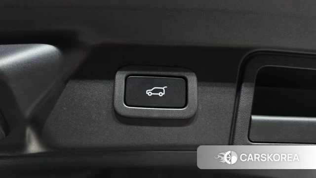 Land Rover Range Rover Velar id 4717129 из Кореи 10