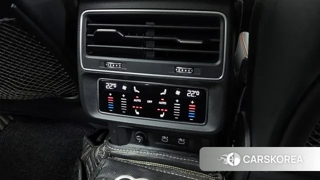 Audi RSQ8 (4M) id 3513905 из Кореи 10