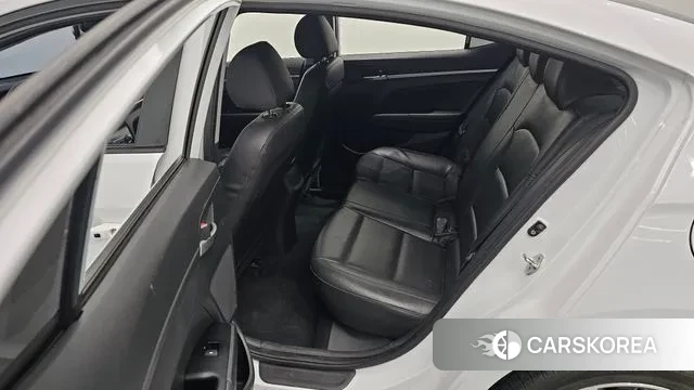 Hyundai The New Avante AD id 2991169 из Кореи 10