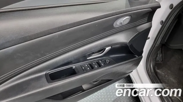 Hyundai Avante Hybrid (CN7) id 2718811 из Кореи 10