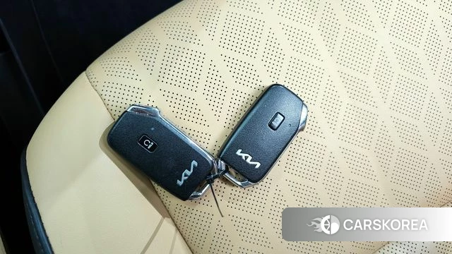 Kia Carnival 4th generation id 4338009 из Кореи 10