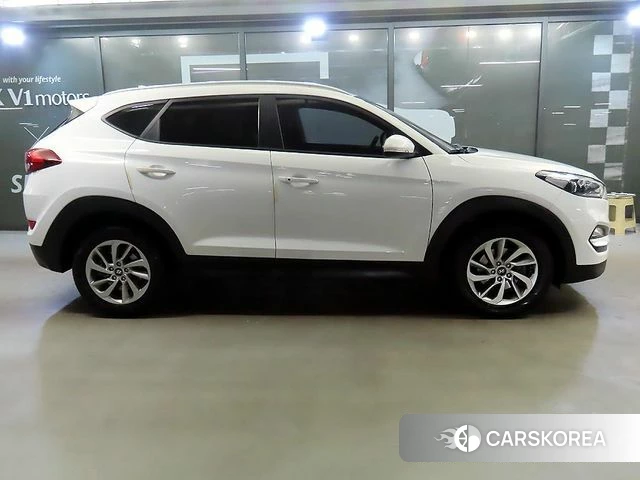 Hyundai All New Tucson id 4206737 из Кореи 10