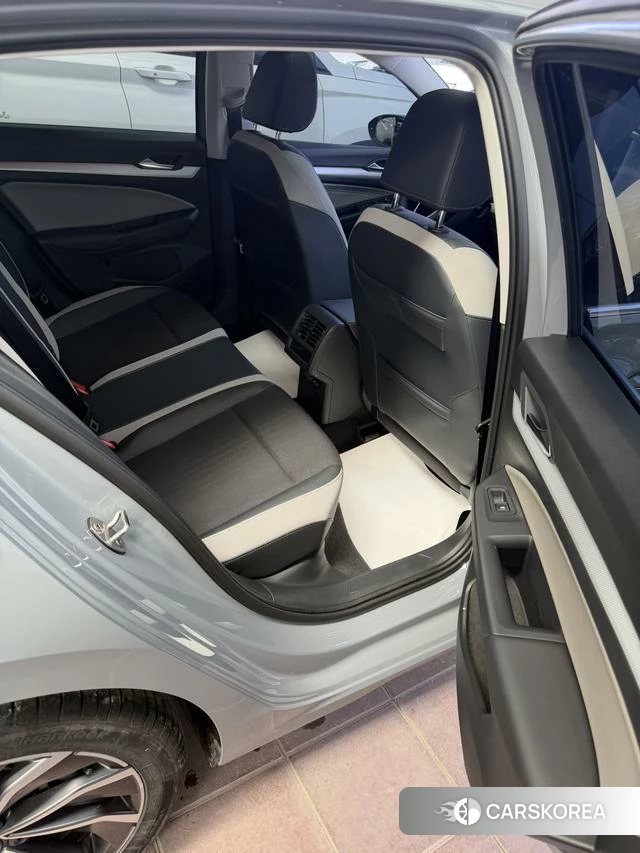 Volkswagen Golf id 4359464 из Китая 10