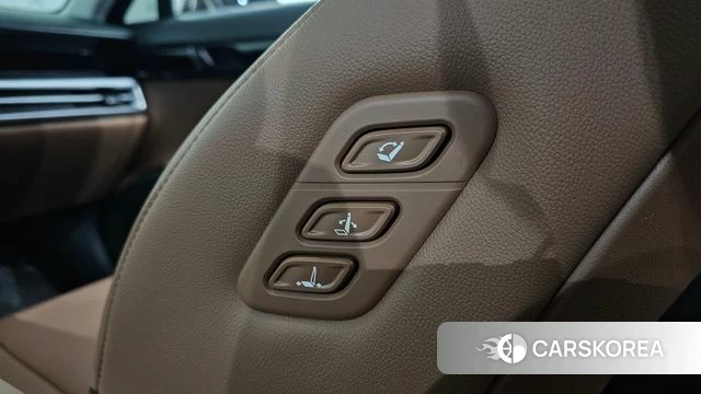Hyundai Grandeur (GN7) id 4928136 из Кореи 10