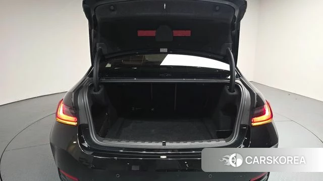 BMW 3 Series (G20) id 4493750 из Кореи 10
