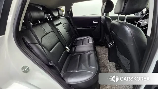 Kia Niro id 3308235 из Кореи 10