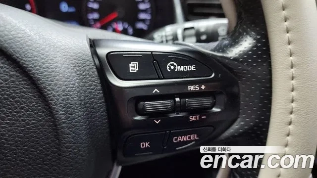 Kia Stonic id 2937429 из Кореи 10