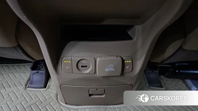 Kia The New Carnival id 3703732 из Кореи 10