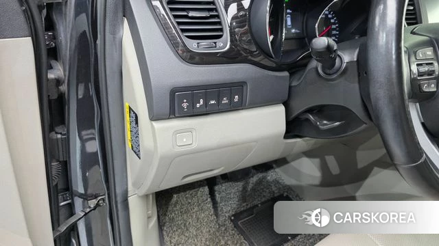 Kia The New Carnival id 4633253 из Кореи 10