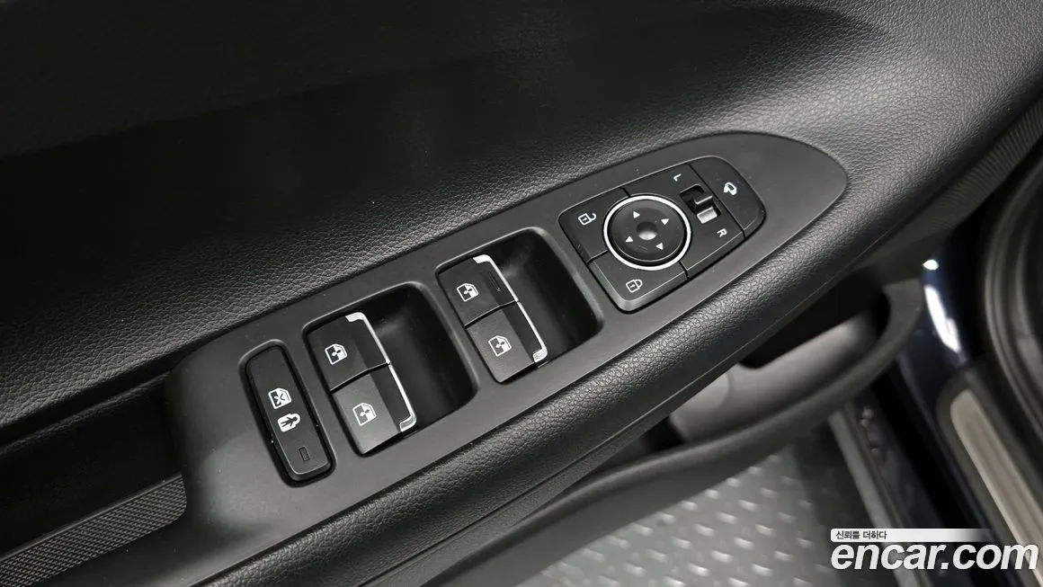 Hyundai The New Grandeur IG Hybrid id 2141040 из Кореи 10