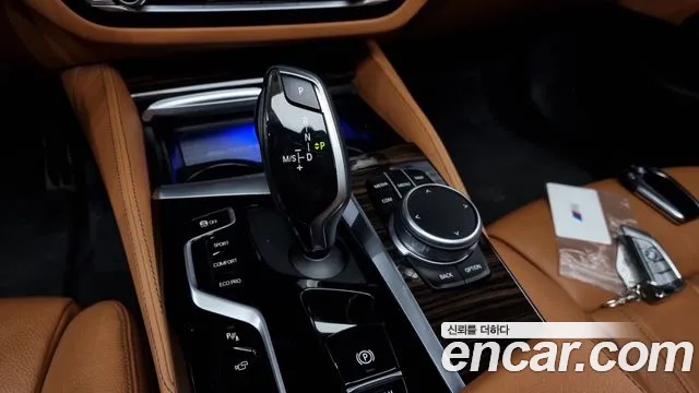 BMW 5 Series (G30) id 2699067 из Кореи 10