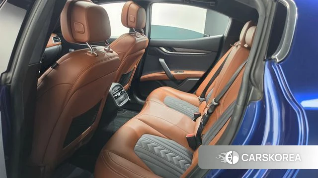 Maserati Ghibli id 4781116 из Кореи 10