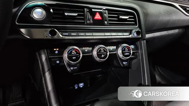 Genesis G70 id 3319235 из Кореи 10