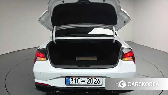 Hyundai Avante Hybrid (CN7) id 4409294 из Кореи 10