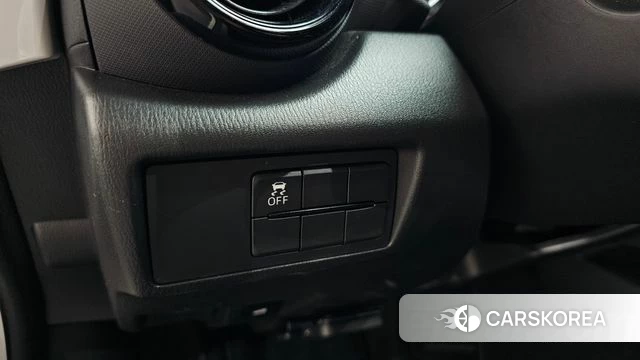 Mazda MX-5 MIATA id 4376761 из Кореи 10