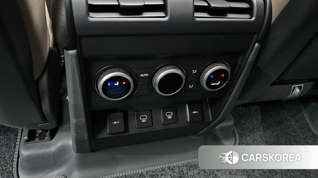 Land Rover Defender (L663) id 3832994 из Кореи 10