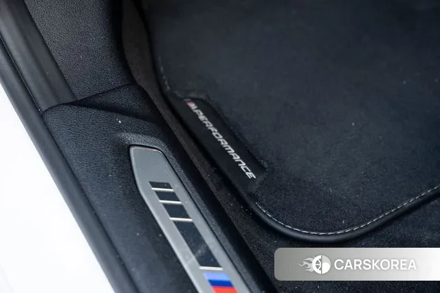 BMW 1 Series (F40) id 3011045 из Кореи 10