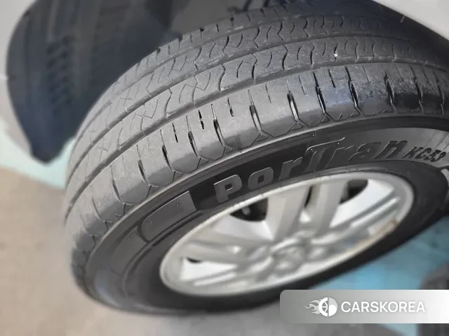 Hyundai The New Grand Starex id 3004458 из Кореи 10