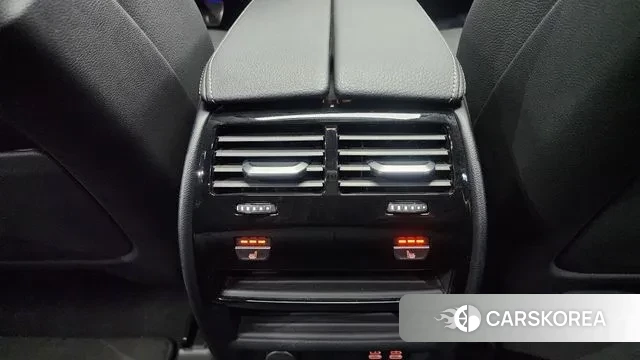 BMW 5 Series (G30) id 2993469 из Кореи 10