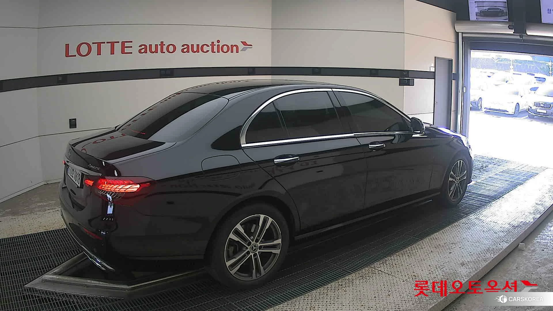 Mercedes-Benz Mercedes-Benz E350 4MATIC id 4674063 из Кореи 10