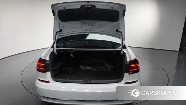 Volkswagen The New Passat id 3766628 из Кореи 10