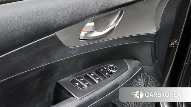 Kia Come New K3 id 3390508 из Кореи 10