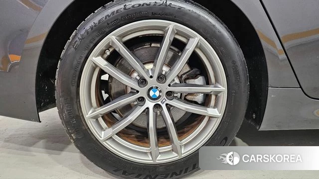 BMW 5 Series (G30) id 4708372 из Кореи 10