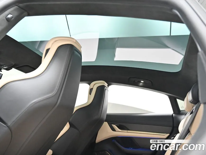 Porsche Taycan id 2123737 из Кореи 10