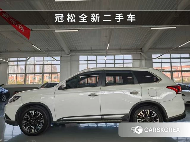 Mitsubishi  Outlander id 4214991 из Китая 10