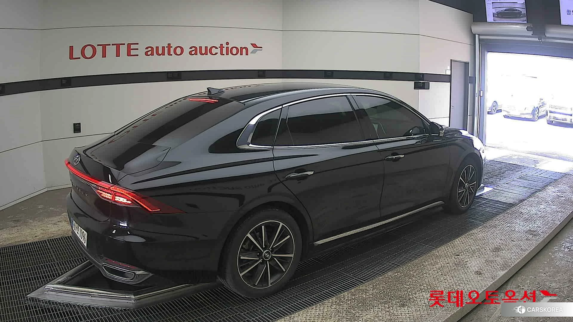 Hyundai Grandeur id 3882024 из Кореи 10