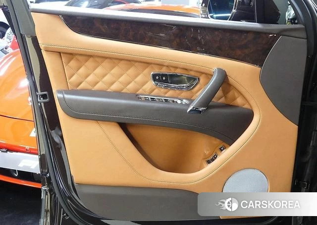 Bentley Bentayga id 4755304 из Кореи 10