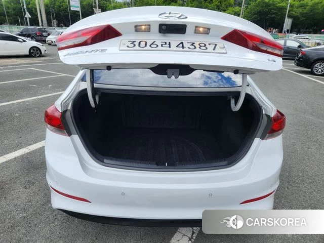 Hyundai Avante AD id 4568625 из Кореи 10