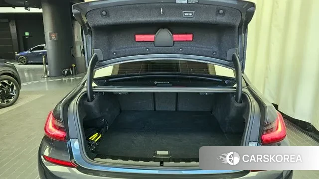 BMW 3 Series (G20) id 3539826 из Кореи 10