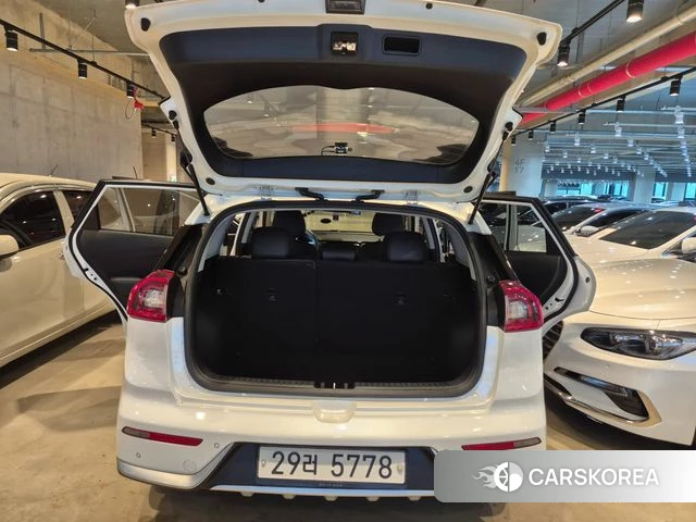 Kia Niro id 3814176 из Кореи 10