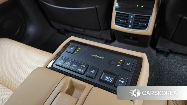 Lexus New ES300h id 4677981 из Кореи 10