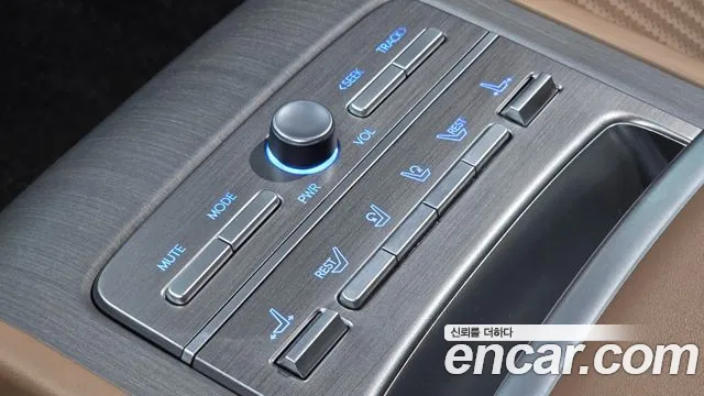 Hyundai Grandeur (GN7) id 2675915 из Кореи 10