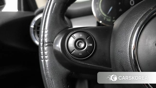 Mini Cooper S id 3852457 из Кореи 10