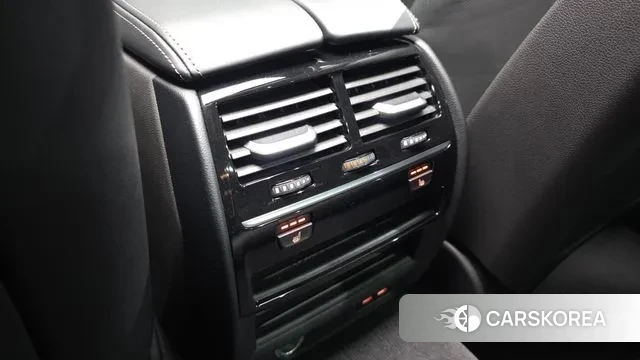 BMW 5 Series (G30) id 3344663 из Кореи 10