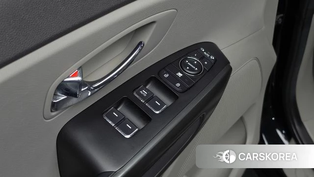 Kia All New Carnival id 4521048 из Кореи 10