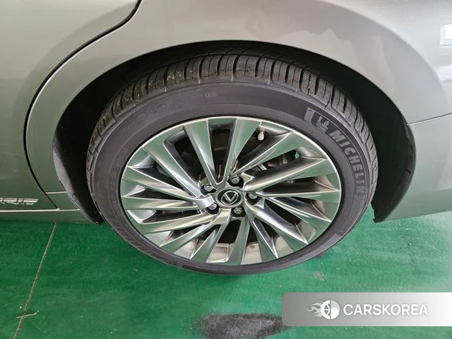 Lexus ES300h 7th generation id 4396360 из Кореи 10