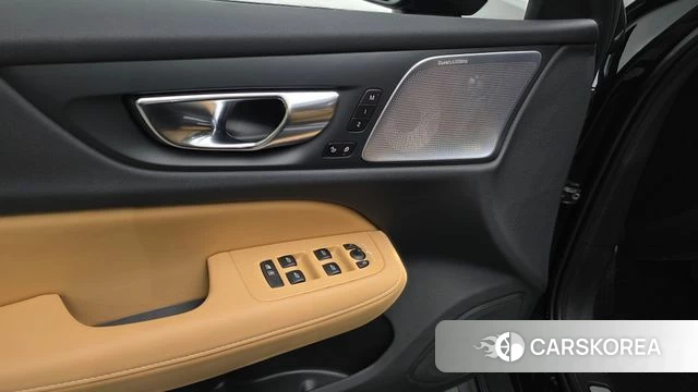 Volvo V60 Cross-Country 2nd Generation id 4565904 из Кореи 10
